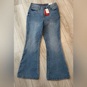 NWT Women’s Size 14/32 X 31” Lucky Brand High Rise Flare Jeans